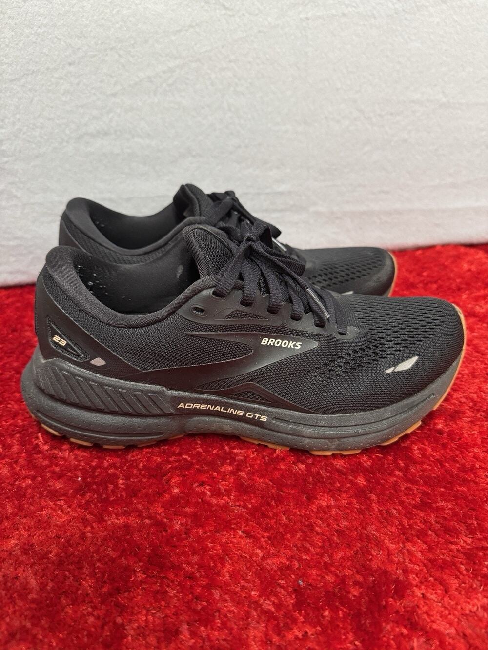 Brooks Adrenaline GTS 23 Running Shoes Womens Size 8 Black Gum Bottoms